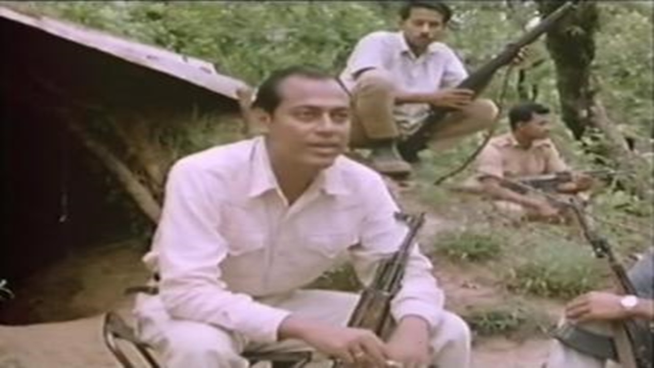 মুক্তিবাহিনীর ২ নম্বর সেক্টরের সেক্টর কমান্ডার মেজর খালেদ মোশাররফ। ছবি: সংগৃহীত